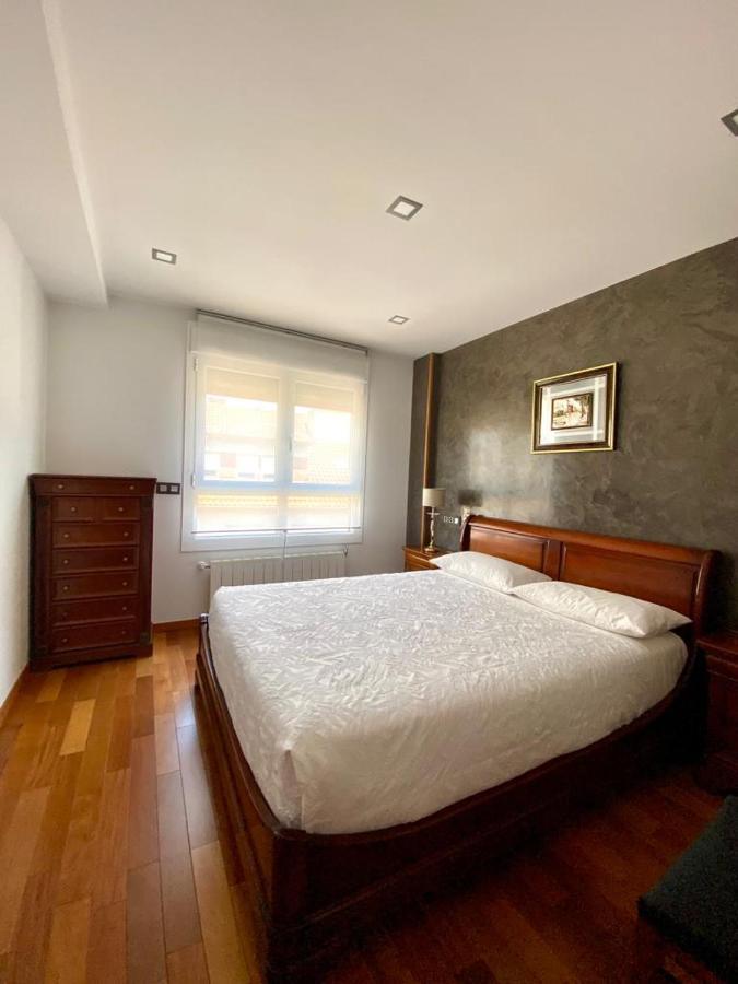 Apartamento Grand Plaza Vega Burgo Exterior foto